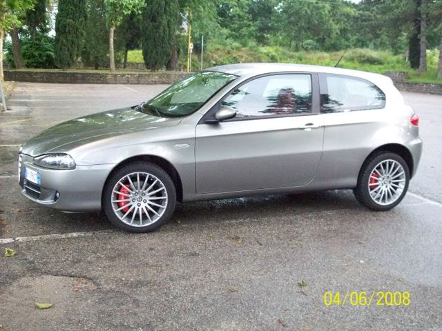 i251.photobucket.com_albums_gg300_mgrazia_2008_macchina171.jpg