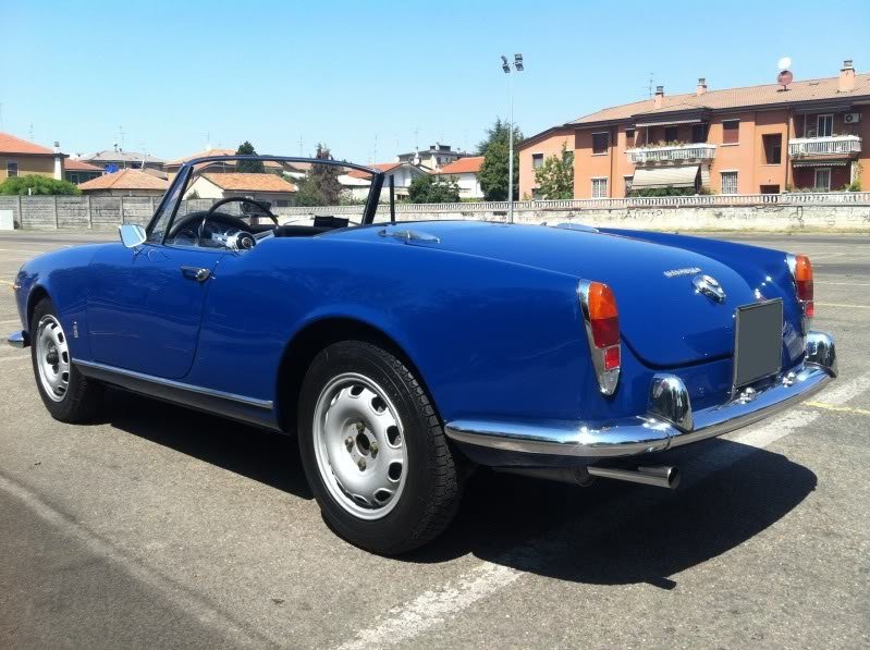 Alfa Romeo Giulia Spider 1600 Veloce Blu Fiorenza