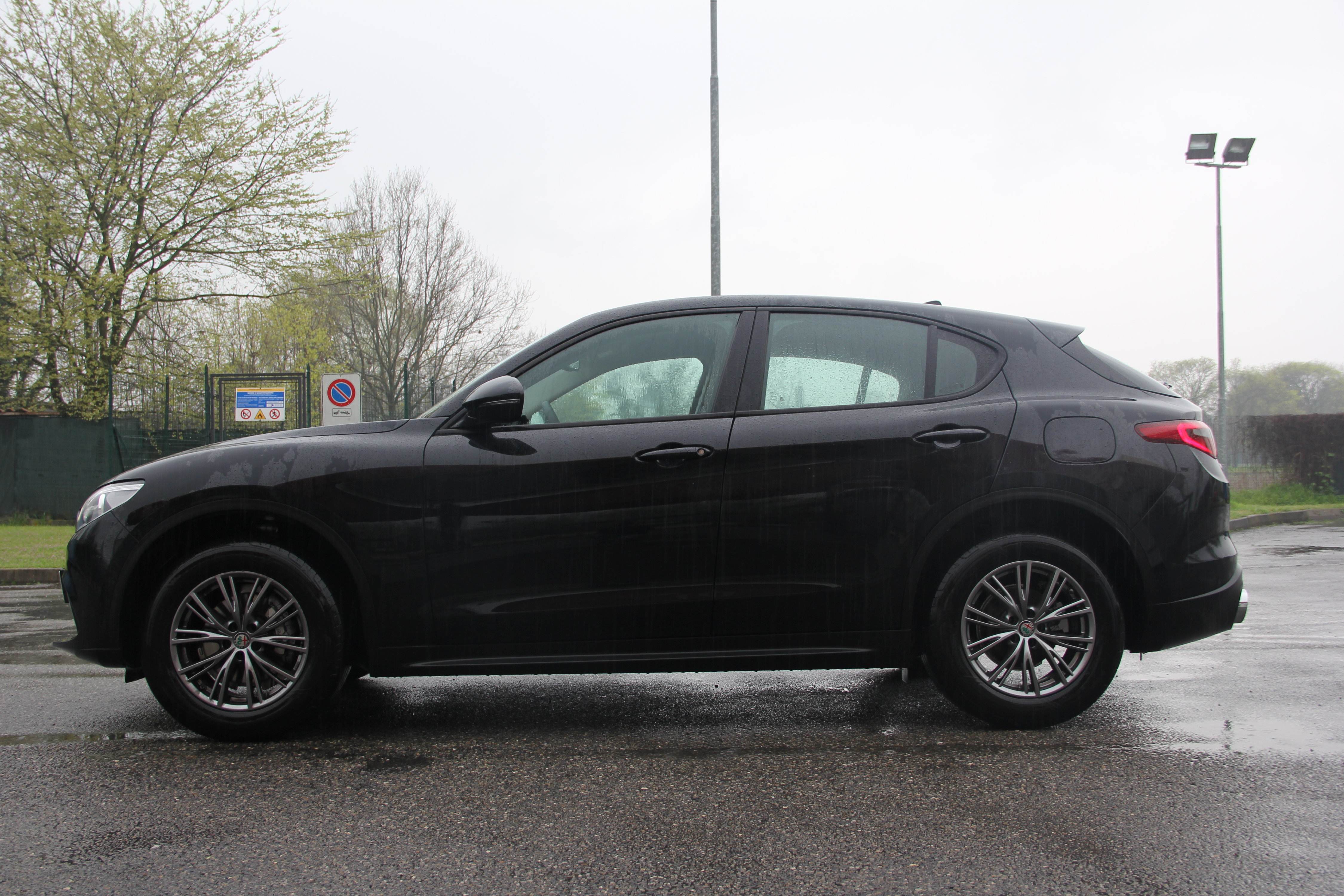 Alfa Romeo Stelvio 2 2 Mjet 210cv At8 Q4 Executive
