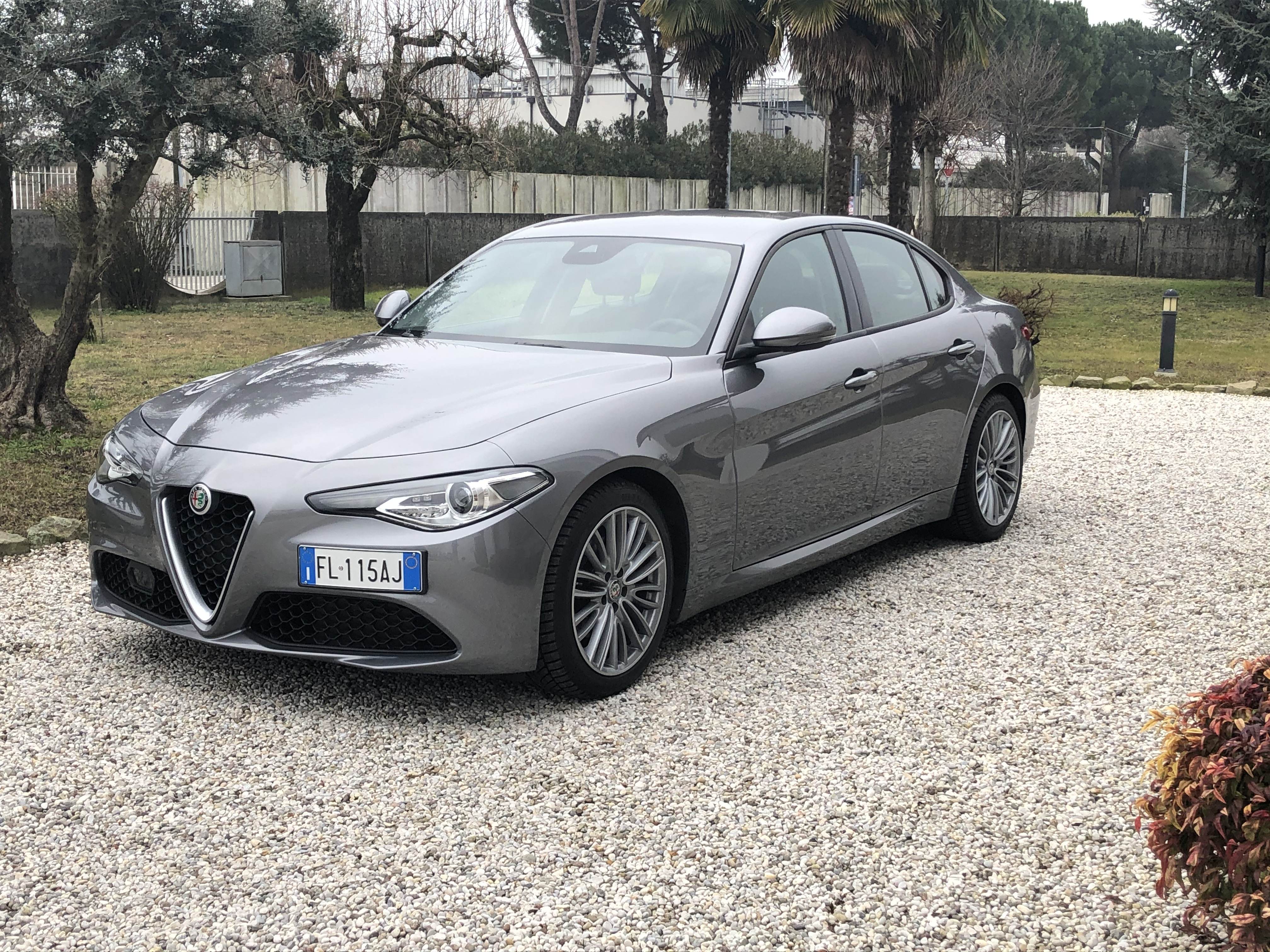 Alfa Romeo Giulia 2.2 mjet 180cv