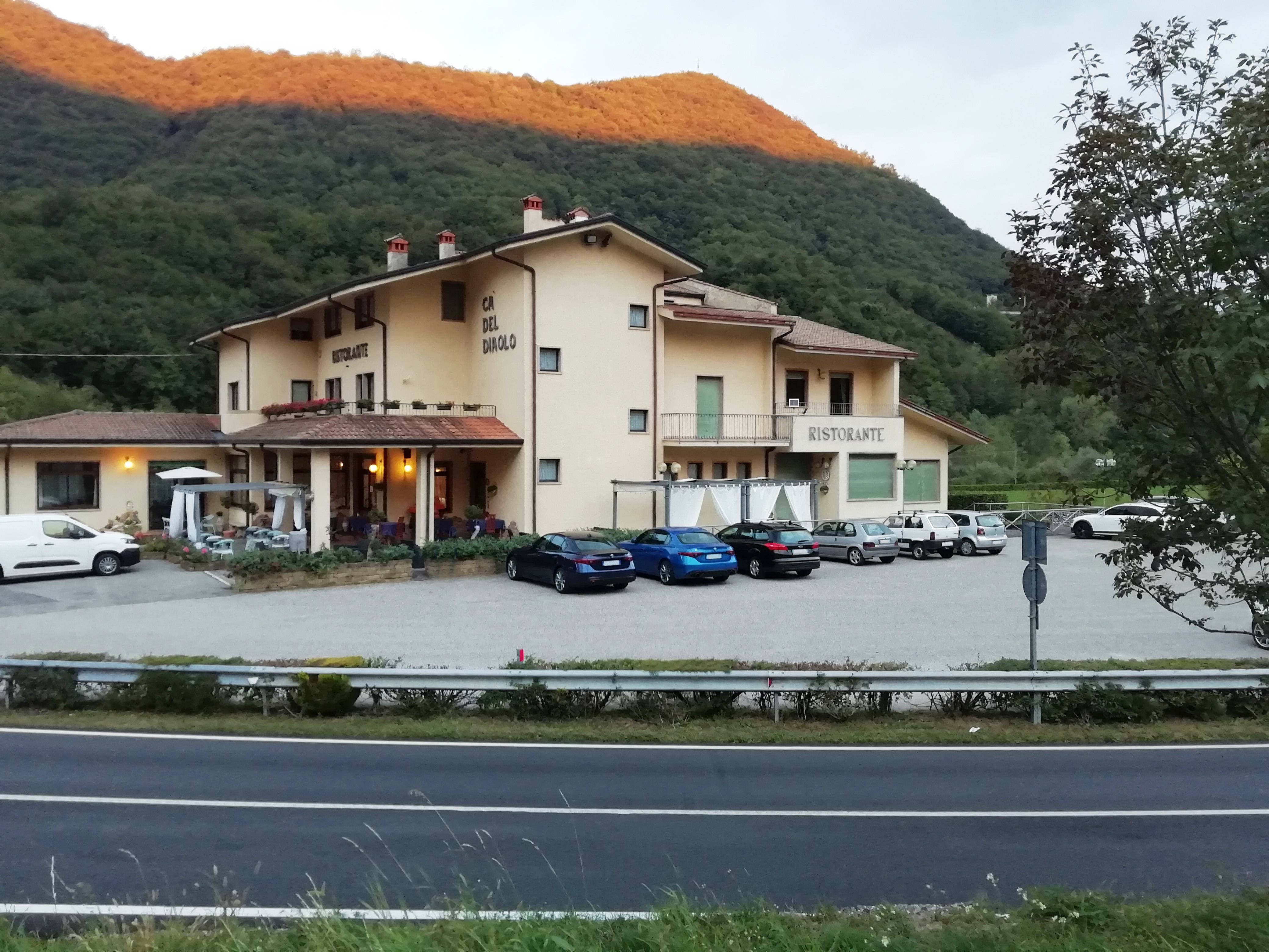 IMG_20211009_074207liscia.jpg