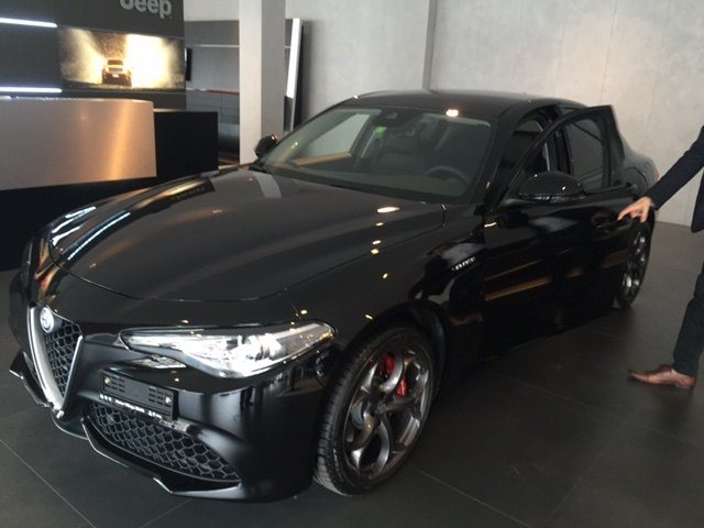 Alfa Romeo Giulia 2 0 Tb 280cv At8 Nero Alfa Club