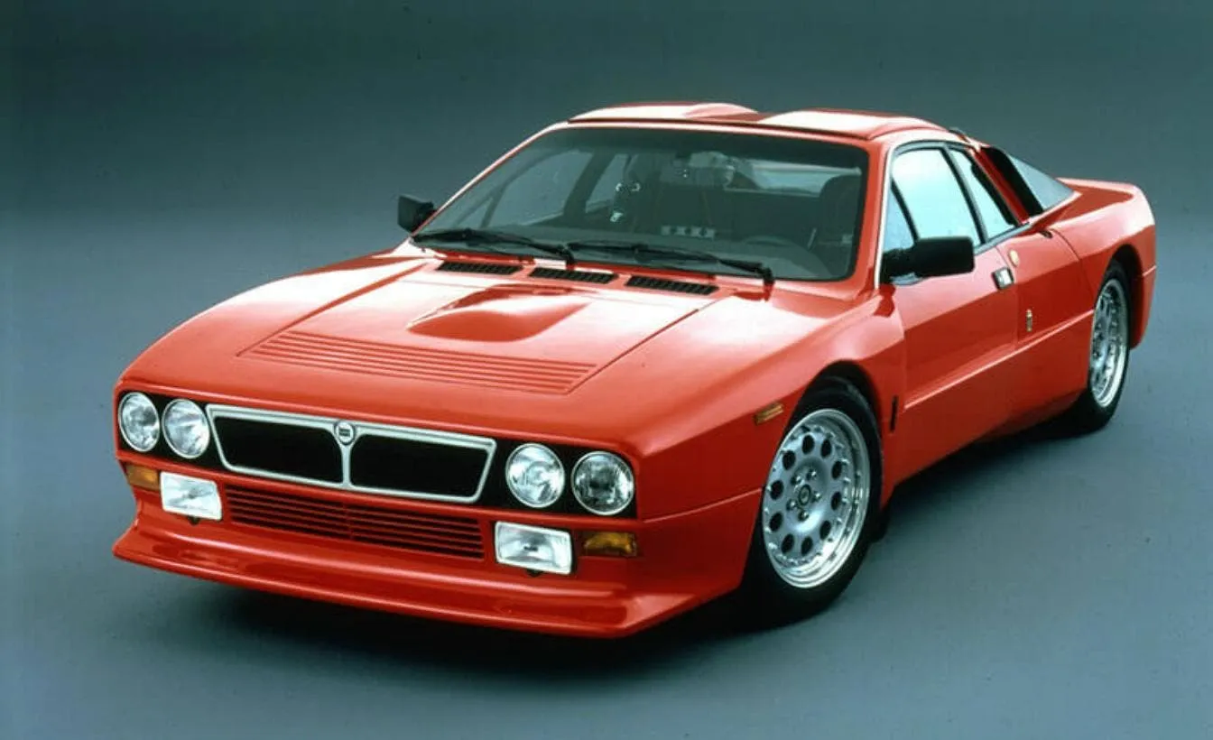 Discussione 'Rara Lancia Rally 037 Stradale all’asta a Pebble Beach'