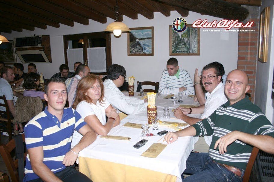 lh5.ggpht.com_ClubAlfaItalia_SM6AtmLcNKI_AAAAAAAAA3M_VfJP66WCLu8_s912_desenzano2.jpg