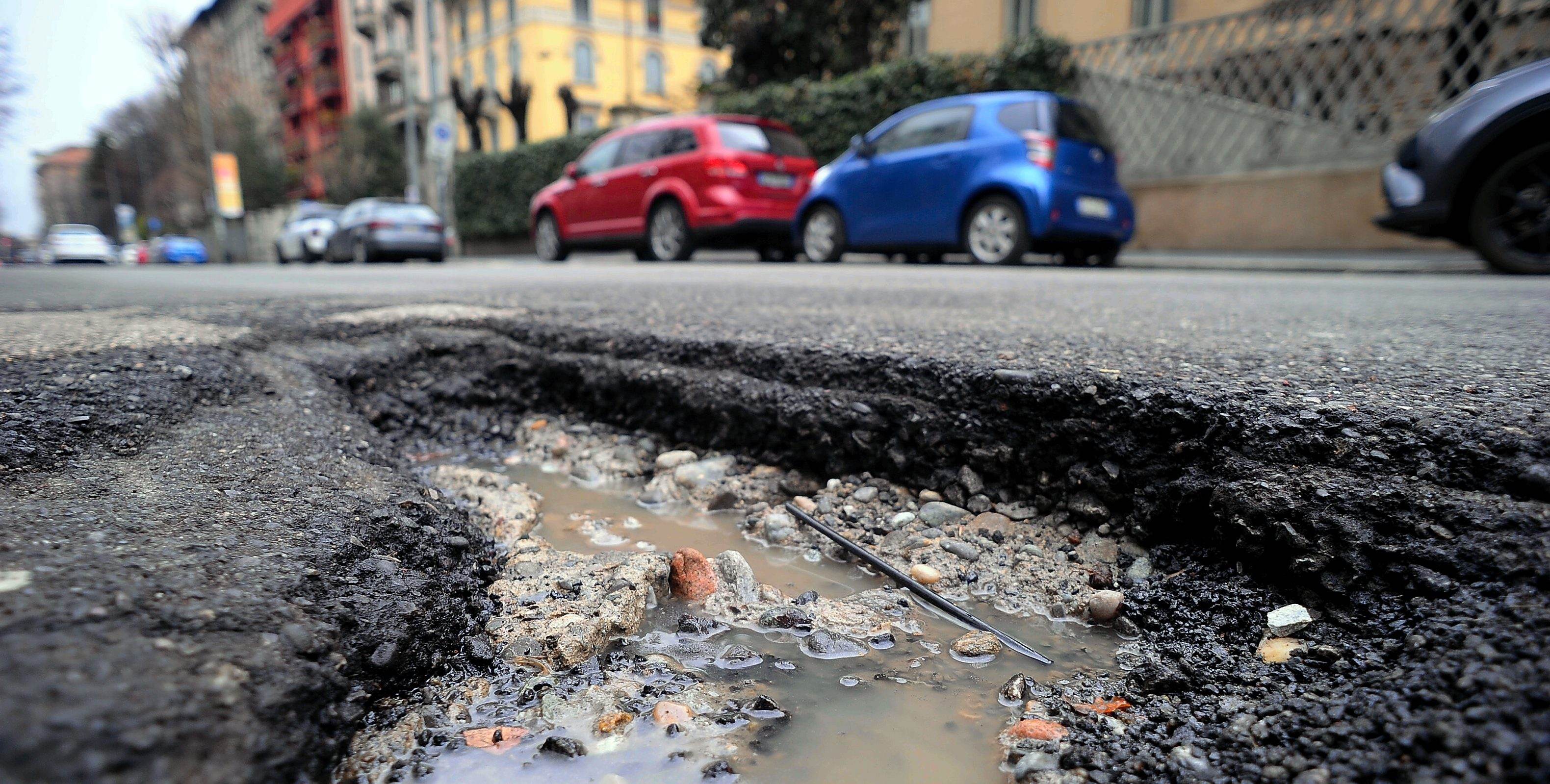 Milano-buche-2-e1554485977465.jpg