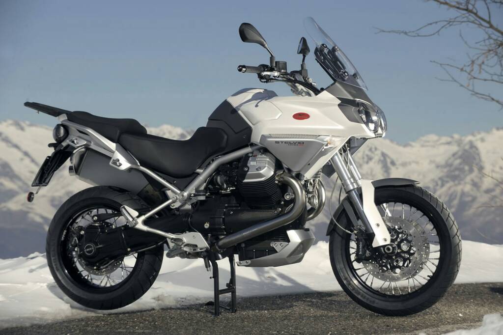 MOTOGUZZIStelvio12004V-4679_1.jpg