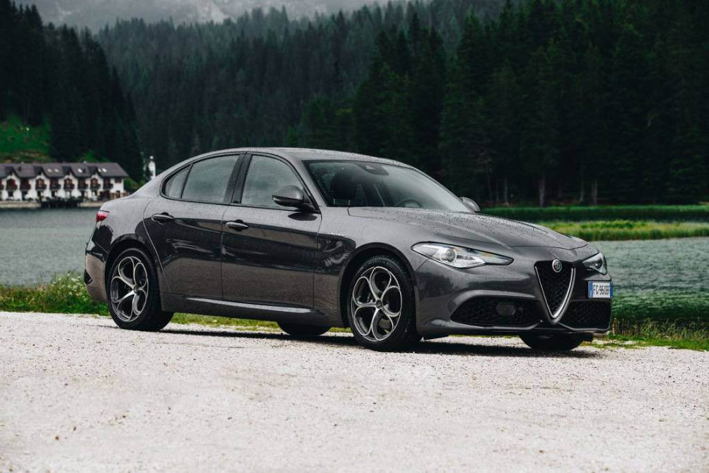 oz-racing-msw-82-matt-gun-metal-full-polished-alfa-romeo-giulia-veloce-2_x.jpeg