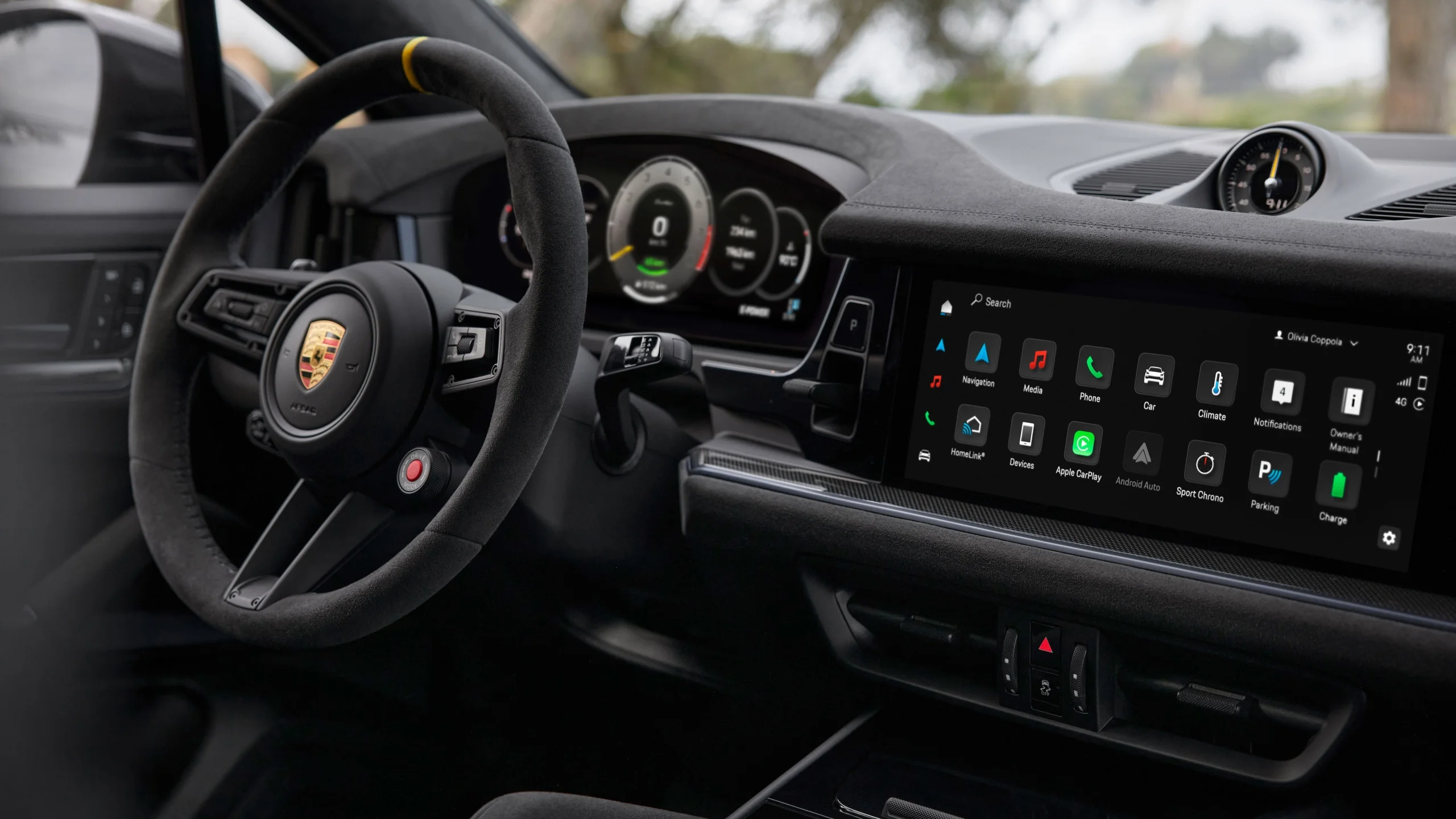 Porsche-Cayenne-Turbo-E-Hybrid-wnetrze.webp