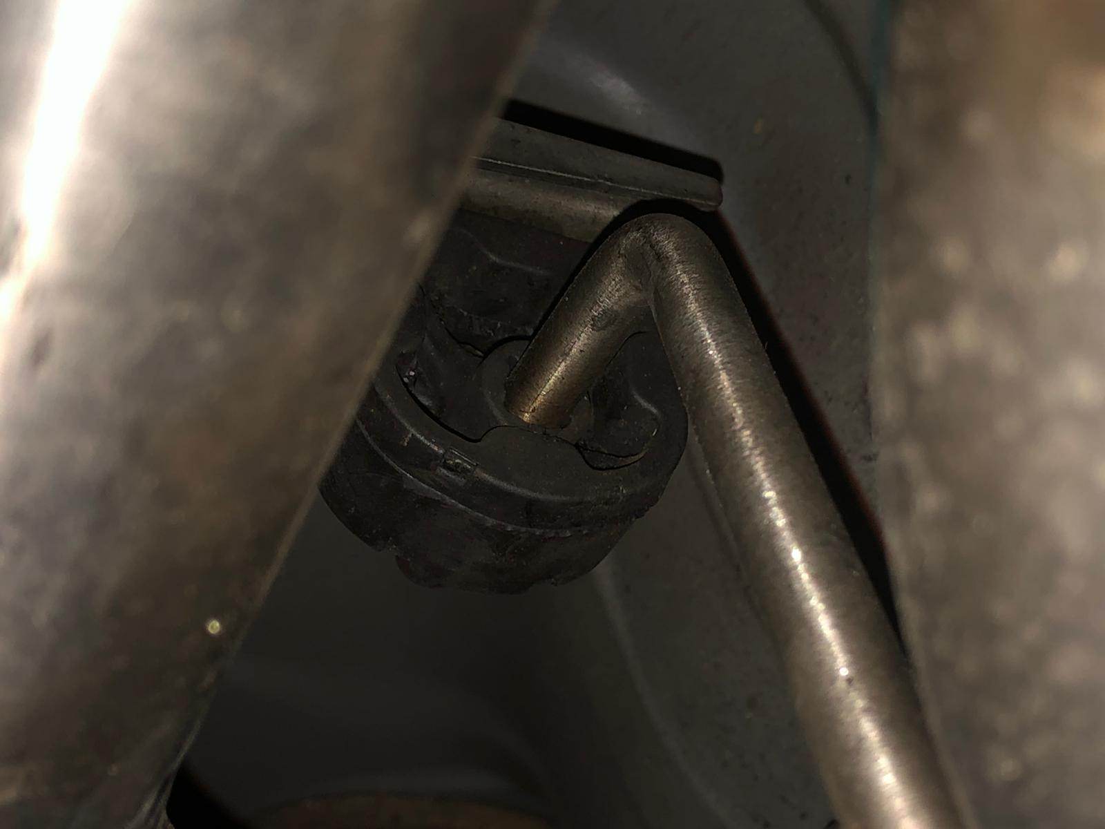 staffa sinistra.jpeg staffa sinistra.jpeg