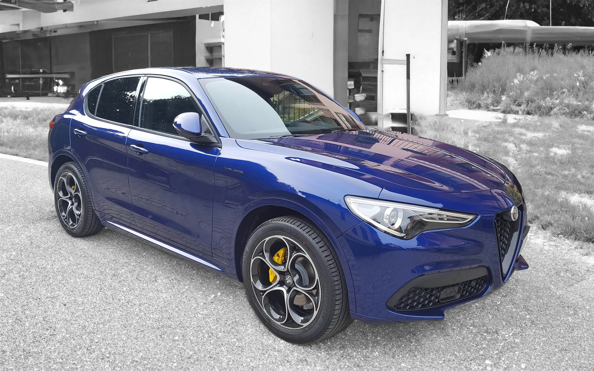 Stelvio-Blue-Veloce.webp