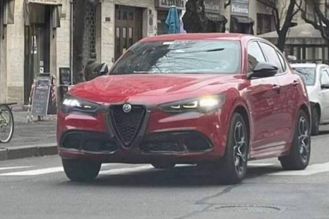 stelvio-spy-restyling-2022.jpg