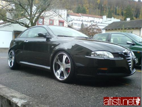 www.alfisti.net_alfa_galerie_albums_userpics_21128_normal_Alfa_20Gt2.JPG