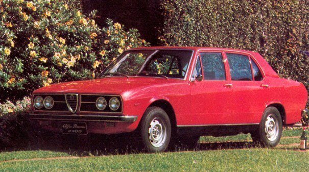 www.carroantigo.com_imagens_FNM_alfa_2300_2.jpg