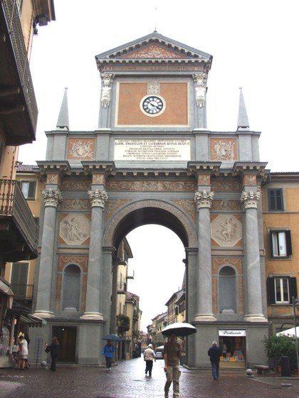 www.gerso.eu_public_019_Arco_di_Chieri.JPG