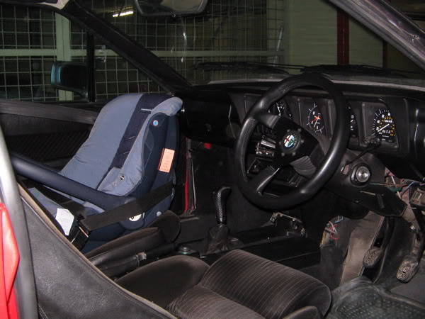 i402.photobucket.com_albums_pp103_smnbldwn_interior.jpg