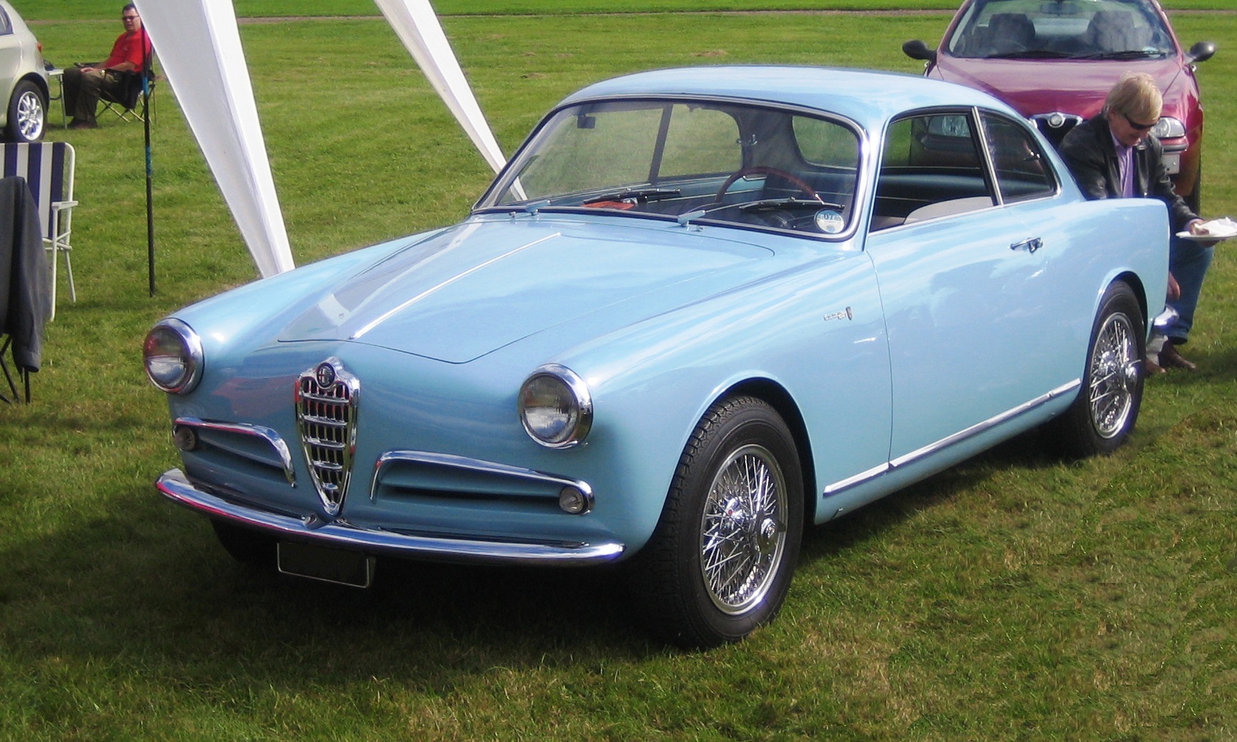 upload.wikimedia.org_wikipedia_commons_2_2f_Alfa_Romeo_Giulietta_Coupe_ca_1955.jpg