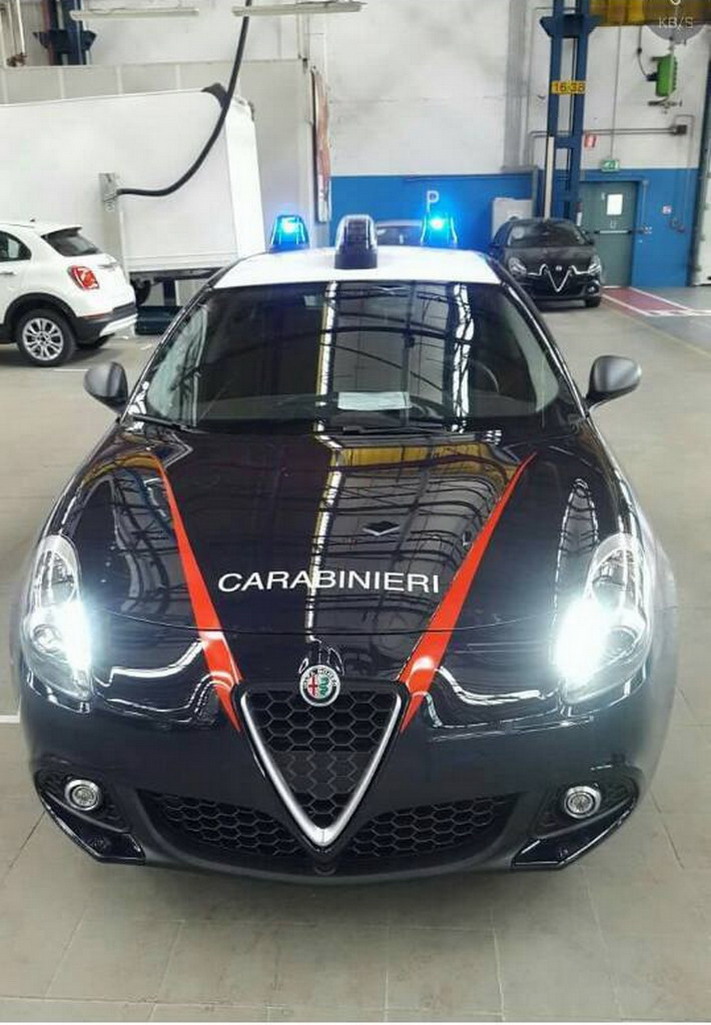 win.fiammeblu.org_Public_data_aldo_20165584910_CC_AR_Alfa_Romeo_Giulietta_2016_PMZ.jpg