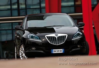 www.blogmotori.com_wp_content_uploads_2008_06_nuova_lancia_delta_motori_led_fari_stile_01.jpg