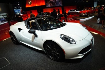 www.clubalfa.it_wp_content_uploads_2014_10_Alfa_Romeo_4C_Spider_335x224.jpg