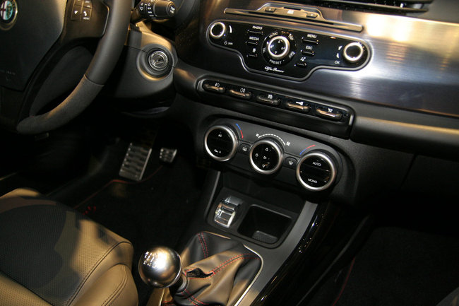 www.omniauto.it_awpImages_photogallery_2010_10829_photos650_al102252a46962f3cb3a48358f067cc804.jpg