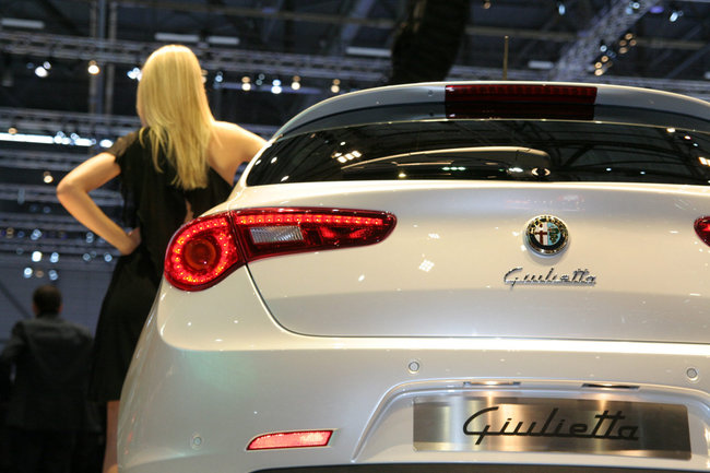 www.omniauto.it_awpImages_photogallery_2010_10829_photos650_al8dc0ee48c26825a68c2329e010df7b0e.jpg