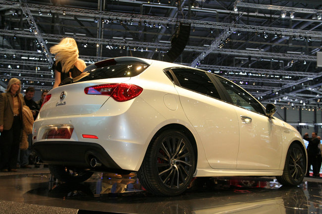 www.omniauto.it_awpImages_photogallery_2010_10829_photos650_alc5be07c1eb34e17bcf7065dc77427aa7.jpg