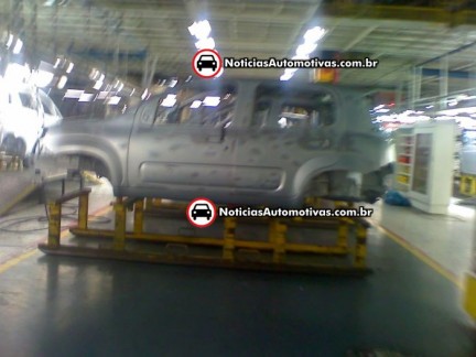 www.ultimissimeauto.com_wp_content_uploads_2010_01_Chassis_Nuova_Fiat_Uno.jpg