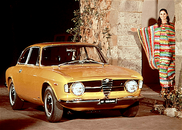 alfa-romeo-giulia-gt-junior-1300-brochure.png