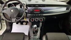 alfa-romeo-giulietta-2.0-d-n-a-slika-147370935.jpg