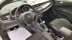 alfa-romeo-giulietta-2.0-d-n-a-slika-147370938.jpg