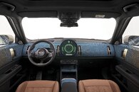 Interior Mini countryman.jpg