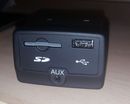 Alfa-Romeo-Giulietta-My14-My15-Presa-Usb-Aux.jpg