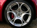 Alfa_Romeo_8c_Spider_wheel.jpg