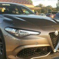 Alfa_Giulia_2.2_180