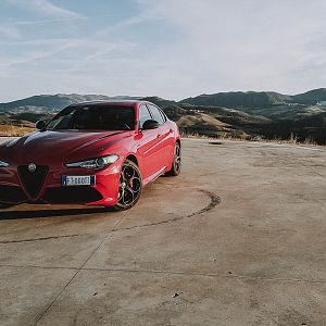 Alfa Romeo Giulia - 2.0 TB 280cv - AT8 - Veloce TI - Rosso Alfa - 2019