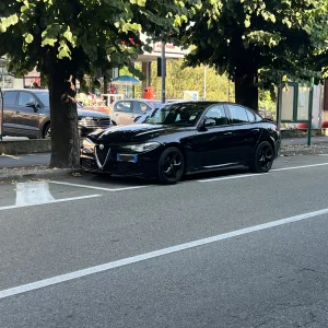 Giulia al lago.webp