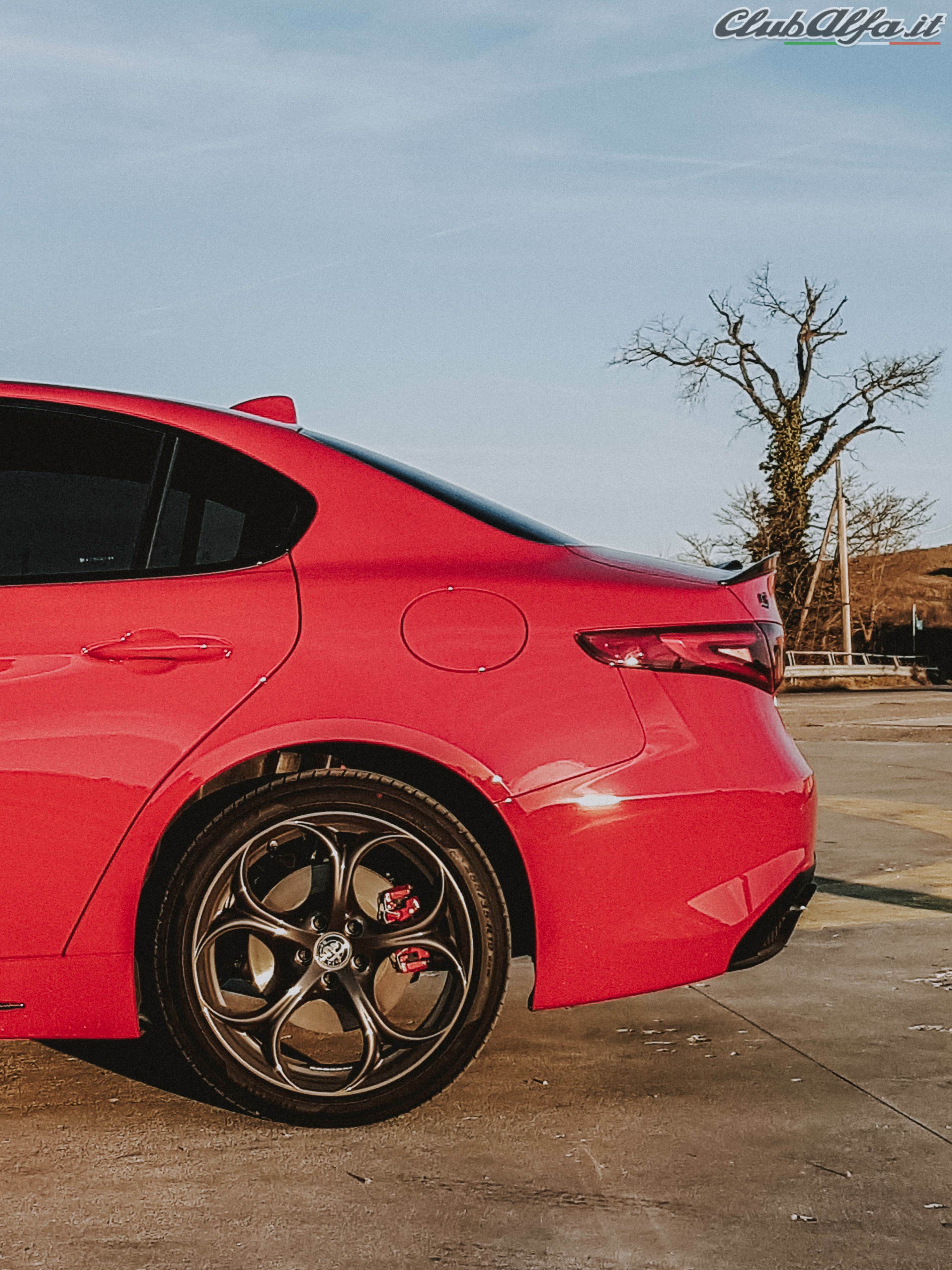 Alfa Romeo Giulia - 2.0 TB 280cv - AT8 - Veloce TI - Rosso Alfa - 2019