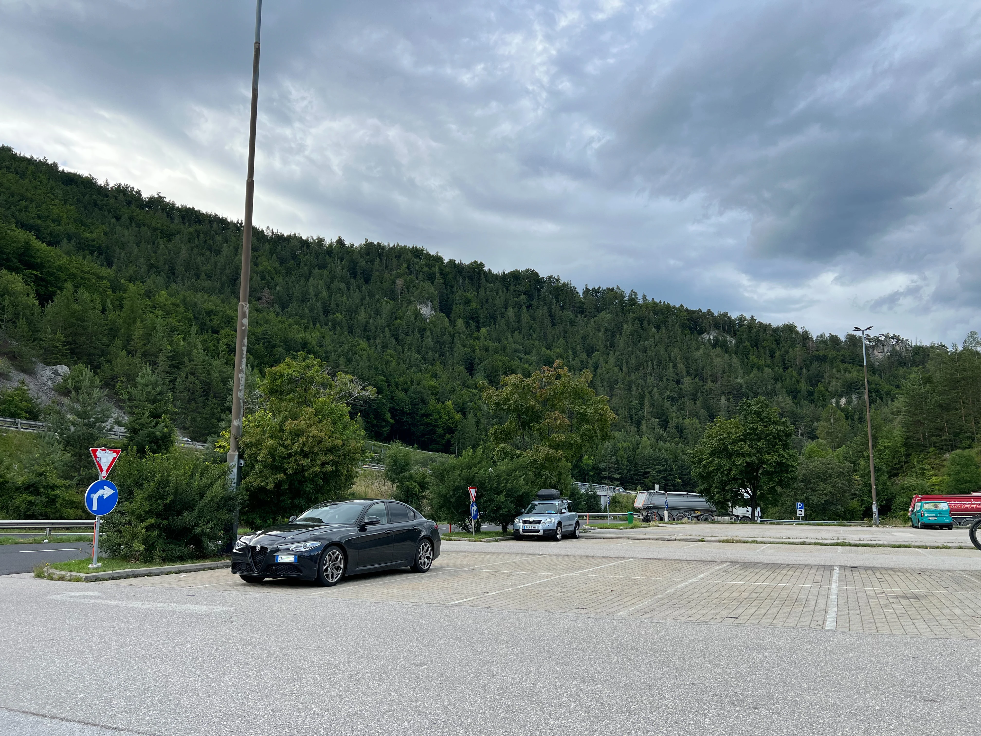 C5905423-3C58-4AB1-80F5-4DCE3DB418D1.webp